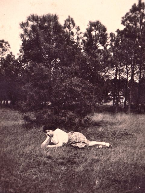 Uren kon Delphine kijken naar het groeien van het gras. Ze vond dat iets erotisch hebben.